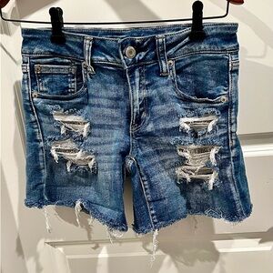American Eagle Women's Denim Shorts Next Level Stretch Midi
Shorts Size 6